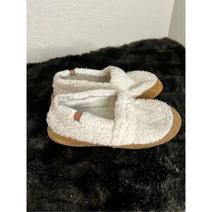 Acorn  White Buff Popcorn Suede Heel Size 8 9 moc  Slipper